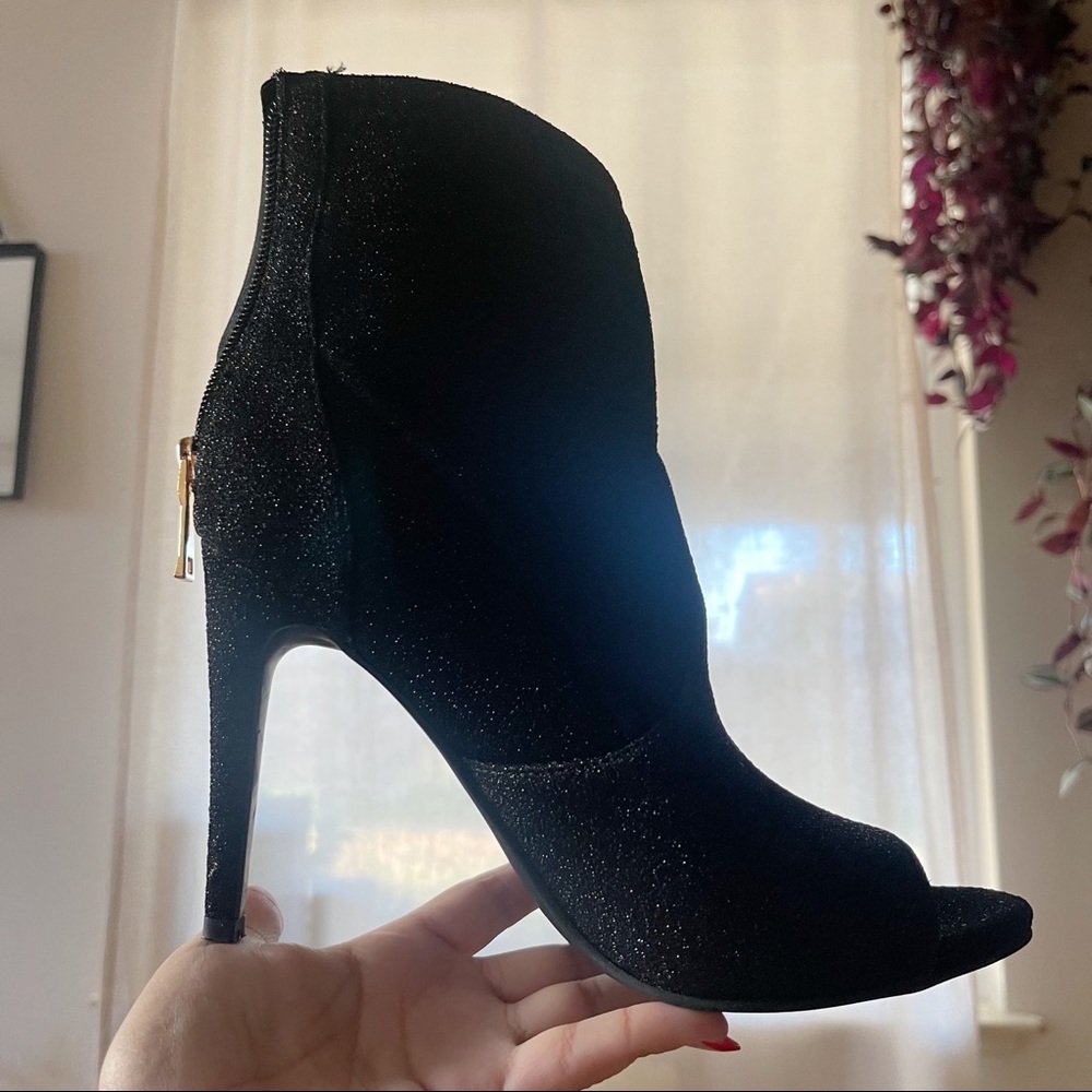 Guess Black Heel